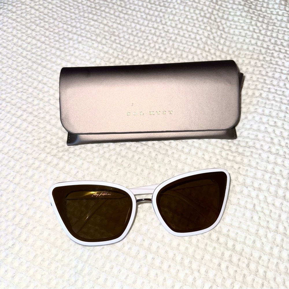 Sol Kyst Wide Moonstone White Cat-Eye Sunglasses